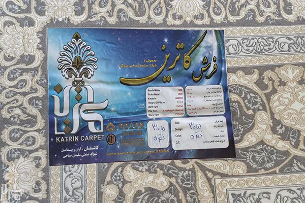 why-should-you-read-label-on-the-back-kashan-carpet